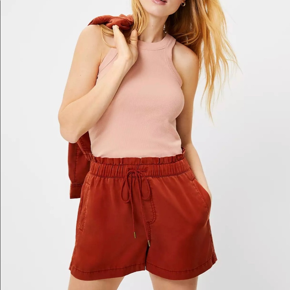 Loft Pull on Shorts in Soft Twill